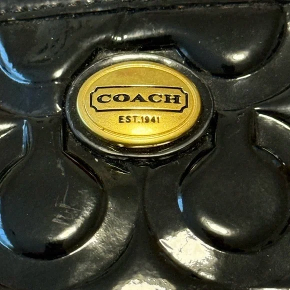 Gorgeous Y2k Liquid Glossy Black Coach pouch Baguette - Picture 4 of 8